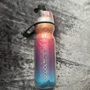 Insulated water bottle